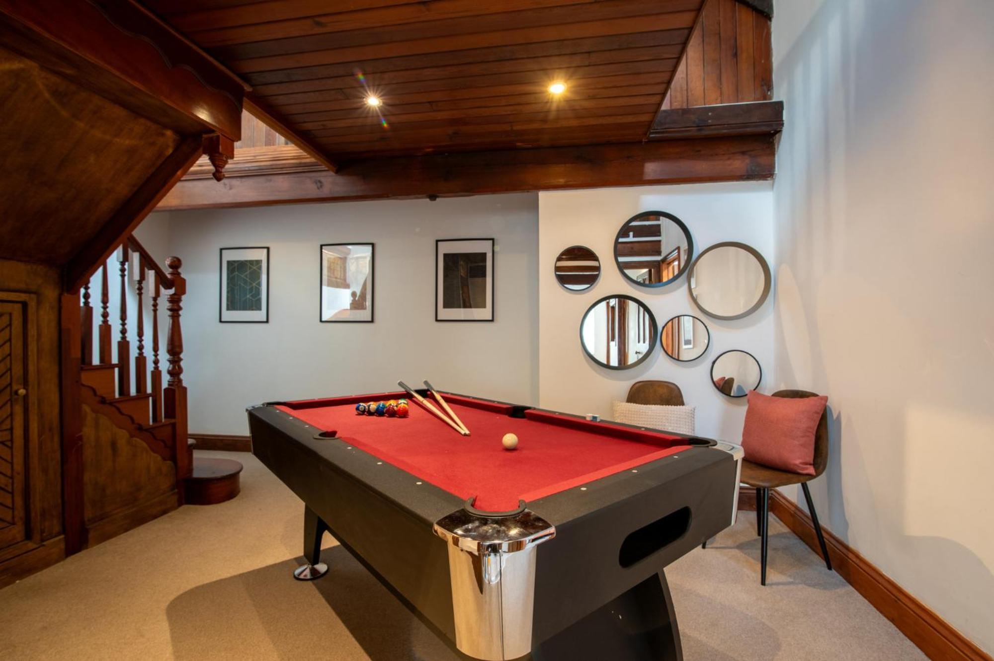 Madison House - Converted Church 5 Bed Pontypool Zewnętrze zdjęcie